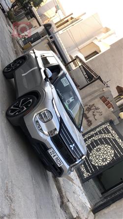 ميتسوبيشي اوتلاندر
